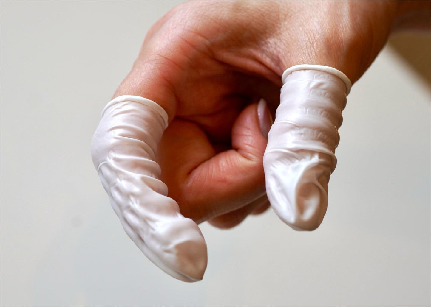 FINGER GLOVE
